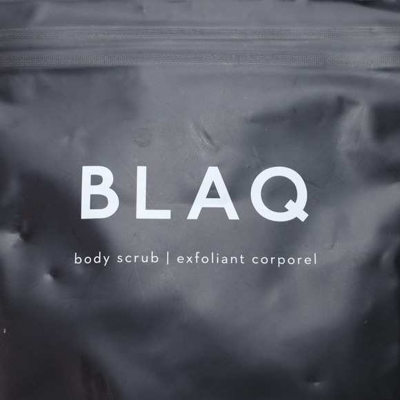 BLAQ Body Scrub - 7.05 oz/200g - NWT - Picture 3 of 3